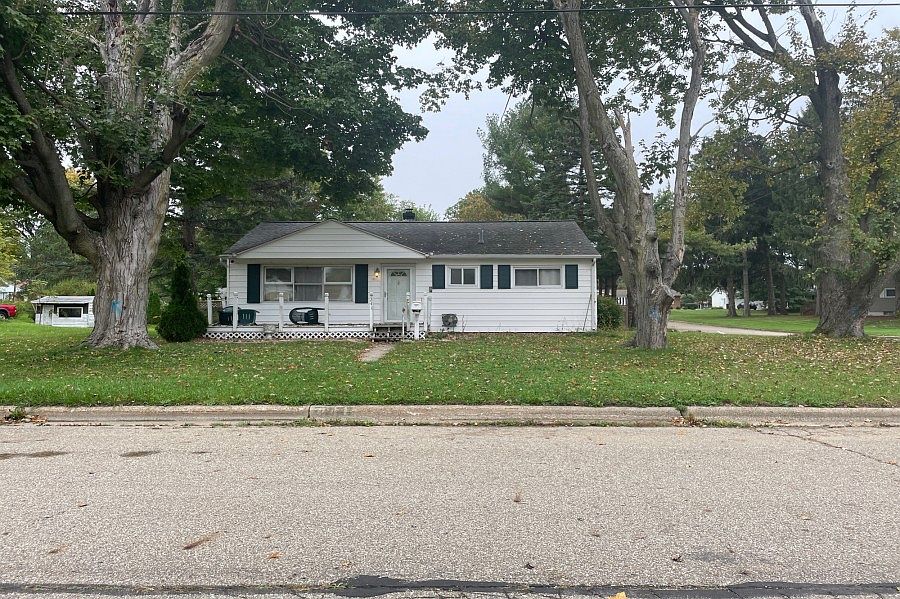 1st image of 241 21st St S