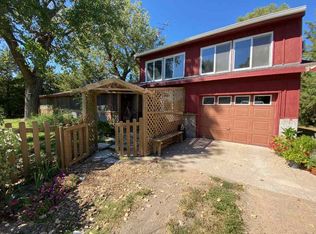 21401 E Correction Line Rd, Brady, NE 69123