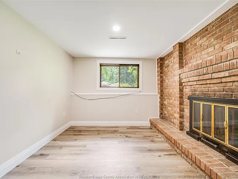 7105 Isabelle Ct — Photo 7