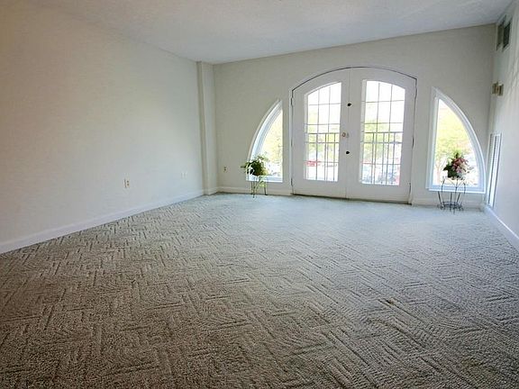 3rd image of 11 Church St Unit 204