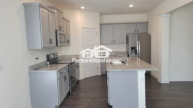 11899 Conrad Cir — Photo 7