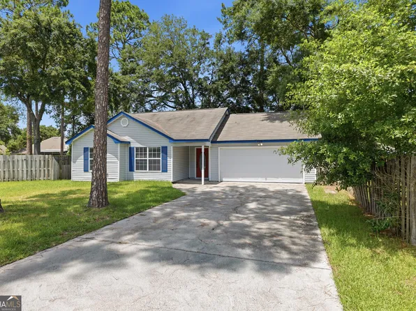 108 Clinton Ct, Saint Marys, GA 31558