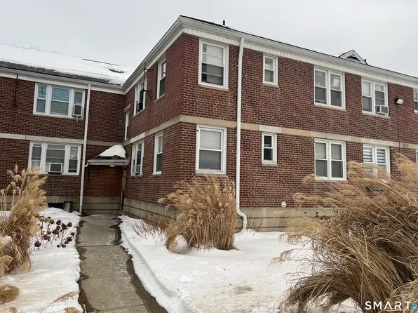 128 Canaan Ct Bld 82 Court #18, Stratford, CT 06614