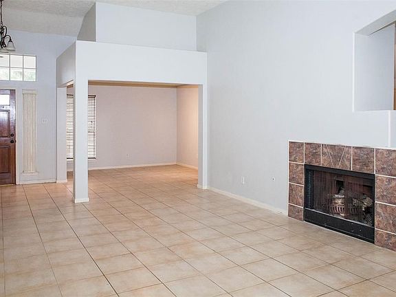 5th image of 6223 Newbury Dr