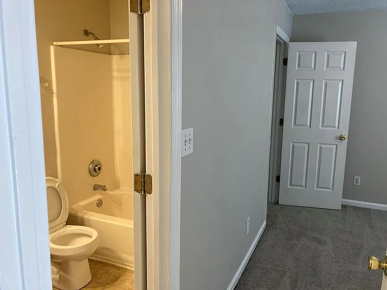 109 Barts Dr — Photo 10