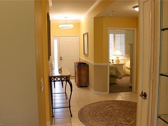 4th image of 3972 Bishopwood Ct E Unit 102