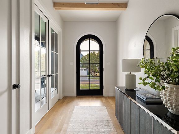 3rd image of 6839 Coronado Ave