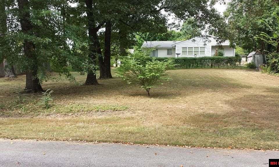 2nd image of 28 Sunshine Cir