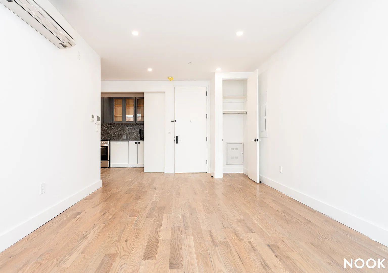 228 North 7th Street — Photo 2