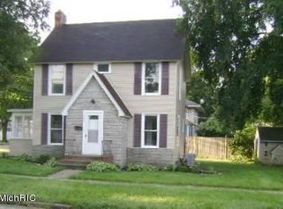 922 Regent St, Niles, MI 49120
