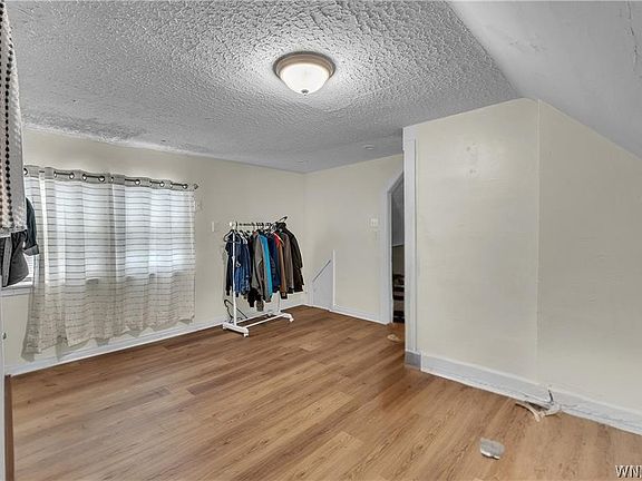 3rd image of 2523 Falls St