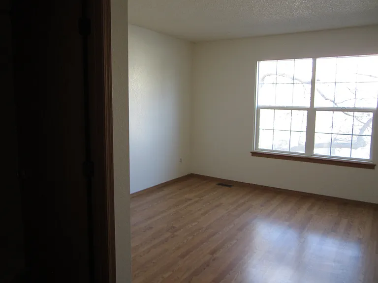 2662 E Nichols Cir — Photo 14