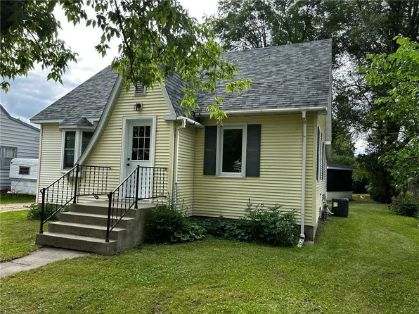 206 Main Ave S, New York Mills, MN 56567