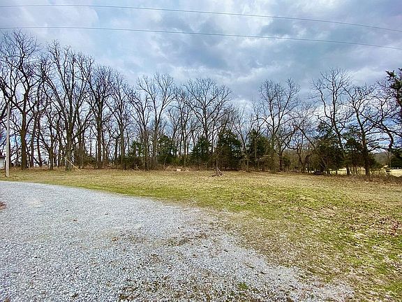 3rd image of 2020 Griesemer Rd