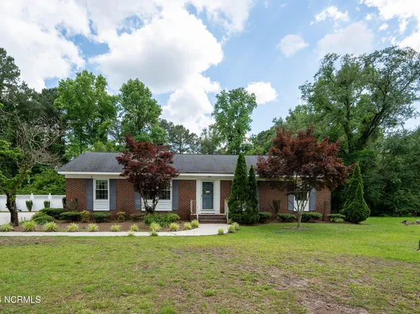 5801 N Nc 211 Highway W, Bladenboro, NC 28320