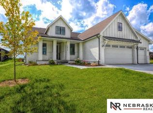 10814 S 175th Ave, Omaha, NE 68136