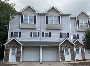 296 Hamilton Ave APT 4, Norwich, CT 06360