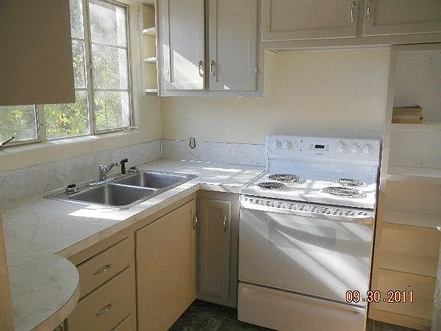 2515 12th Ave N #1 — Photo 6
