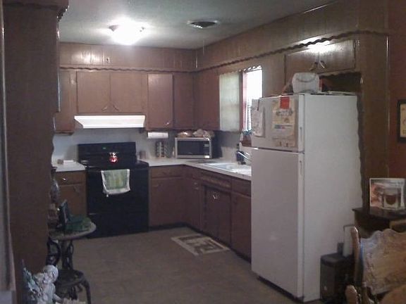 4th image of 2316 E Cedar Ave