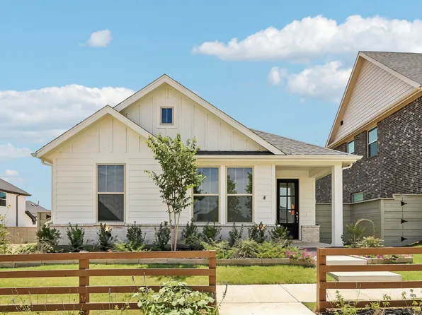 8708 Treeline Pkwy, Justin, TX 76247