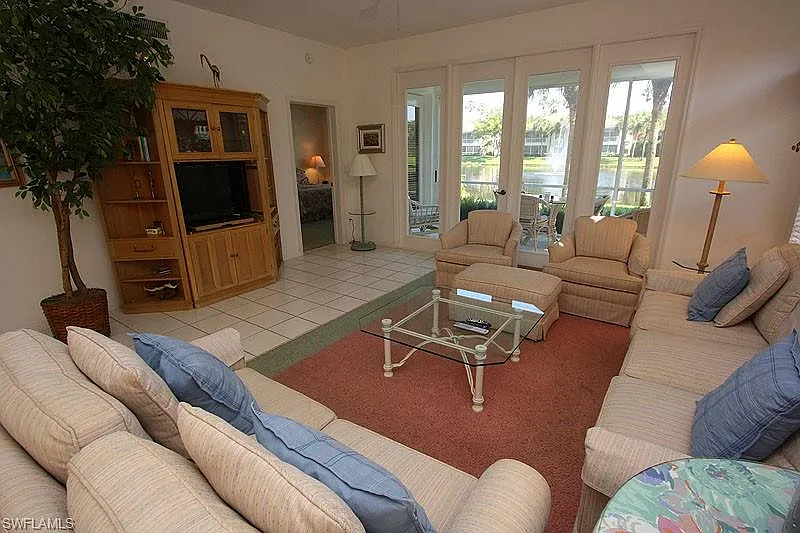 2 bed, 2.0 bath, 1825 sqft, $8,000 — Photo 2