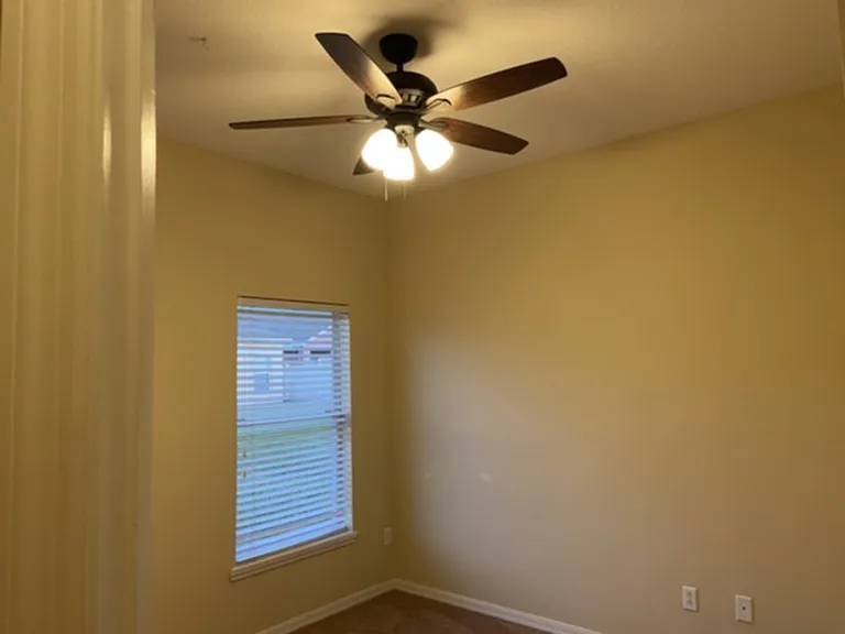 2103 Congress Ln — Photo 18