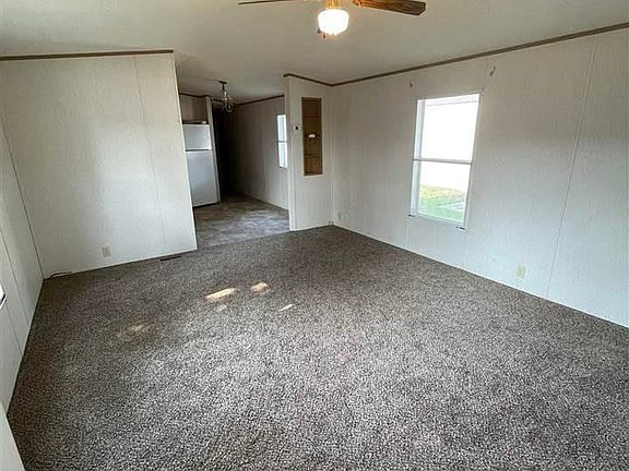 4th image of 411 Stanford St Lot 43