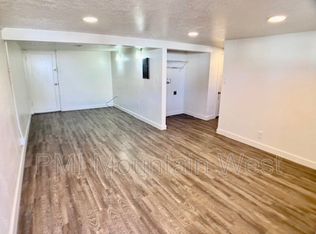 1360 S Main St #7, Bountiful, UT 84010