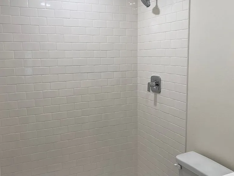 3201 Mesa Dr — Photo 4