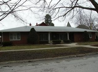 105 2nd Ave SW, Hampton, IA 50441