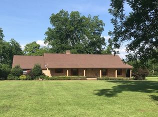 6 Devereaux Rd, Laurel, MS 39443