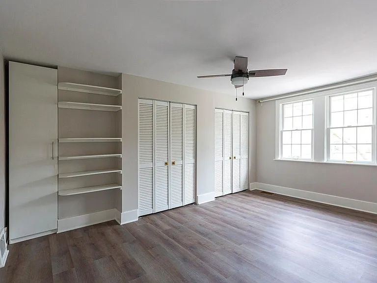 216 Edward Ave — Photo 11