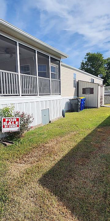 1st image of 27335 Dinghy Rd