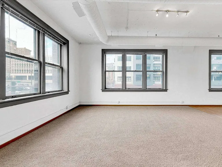 Skinner Macaroni Lofts — Photo 60