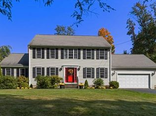 90 Fairview Park Rd, Sturbridge, MA 01566