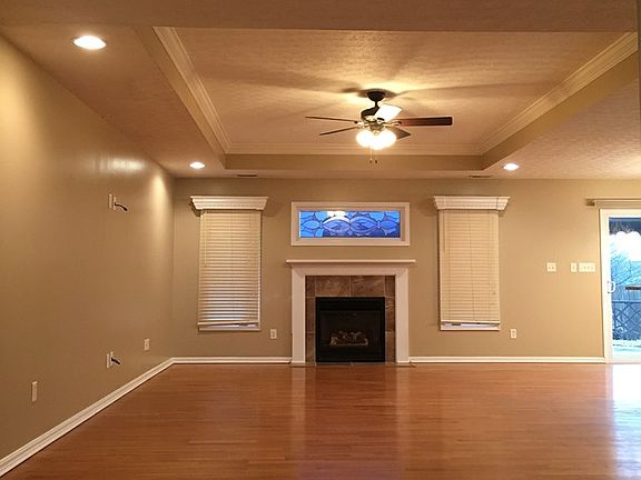 2nd image of 2903 Turfway Dr