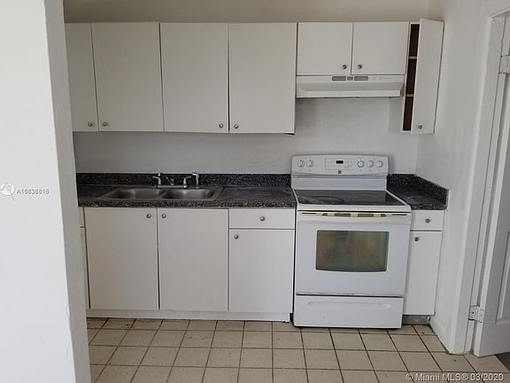 5th image of 1925 NW 27th St #0