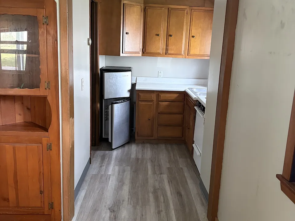 105 West Ave