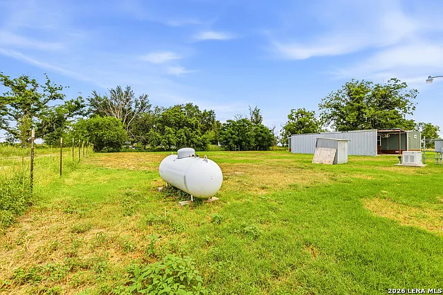 16345 FM 463 — Photo 22