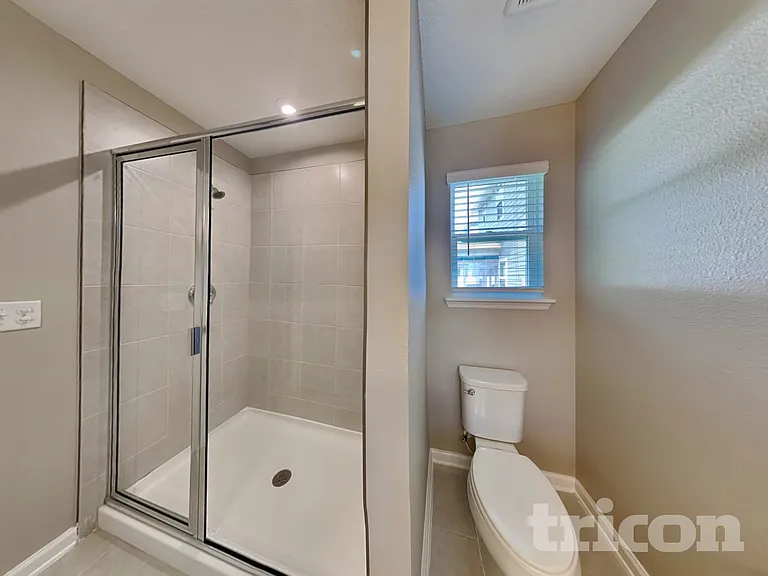 470 Chandler Dr — Photo 12