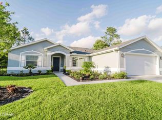 8 Robin Hood Ln, Palm Coast, FL 32164
