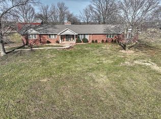 2112 E Elwin Rd, Decatur, IL 62521