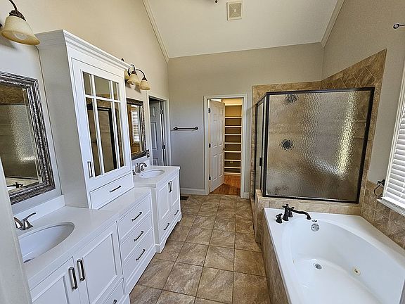 3rd image of 7590 Old Saddle Ridge Way