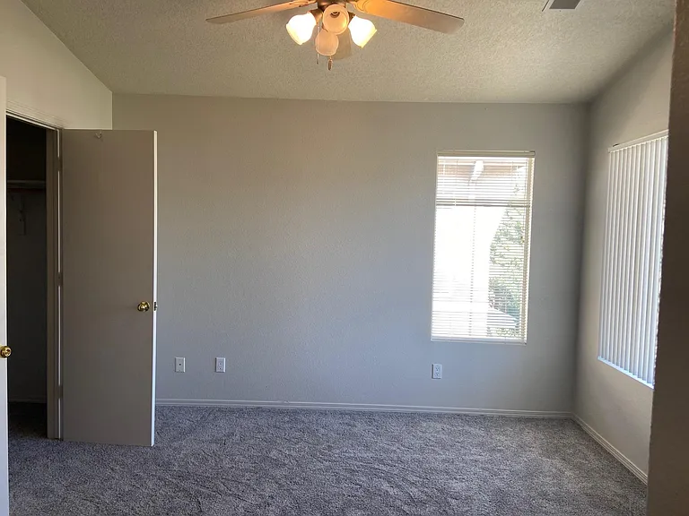 7817 Louisiana Blvd NE #402 — Photo 9