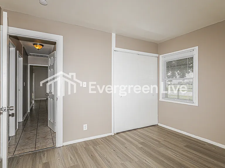 5102 W 30th St — Photo 8