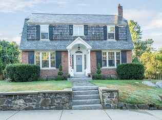 24 Cottage Farms Rd, Cape Elizabeth, ME 04107