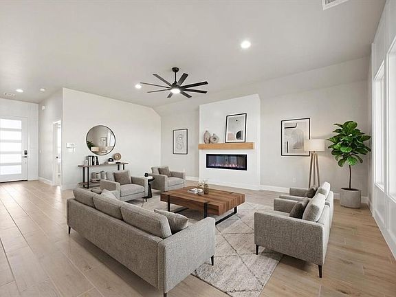 4th image of 15608 Siloa Ave