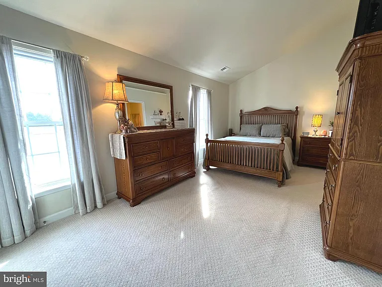 14246 Madrigal Dr — Photo 10