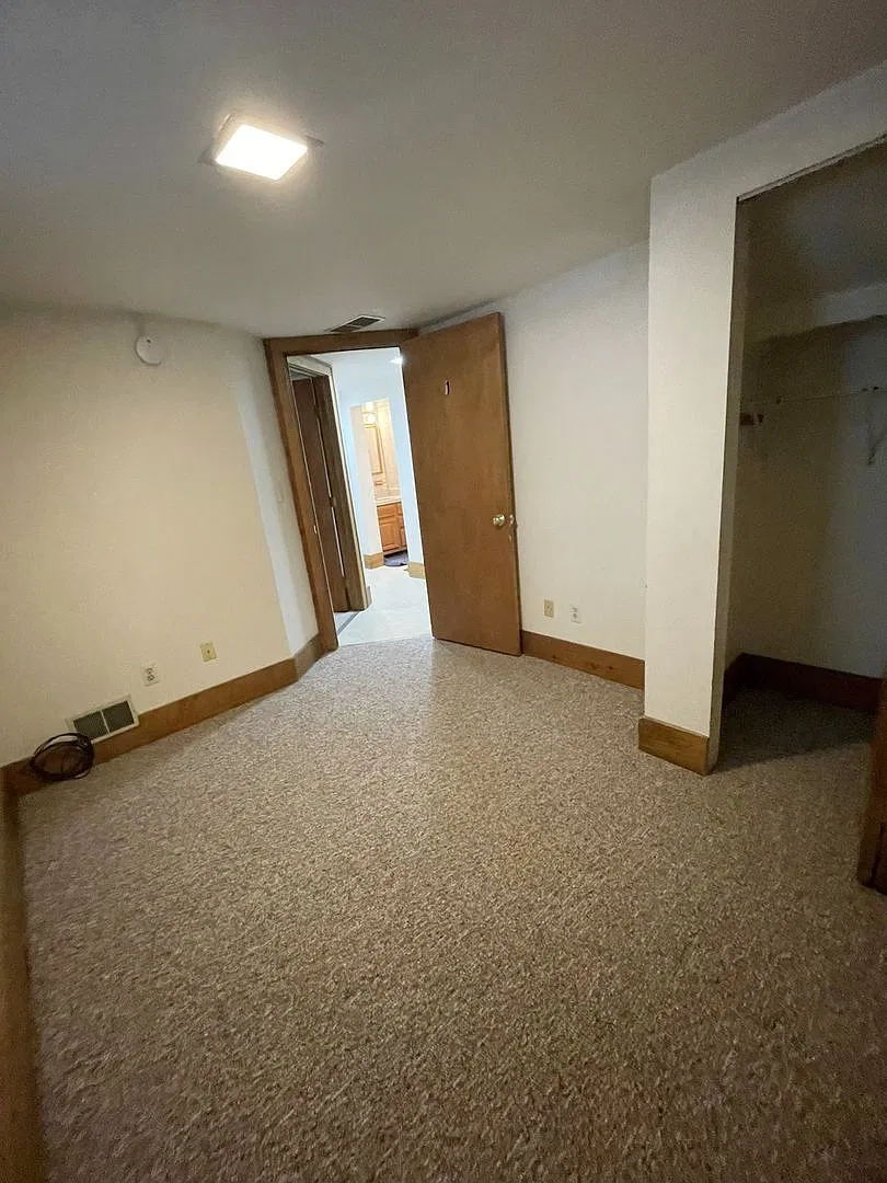 203 E. Davis Ave. — Photo 1