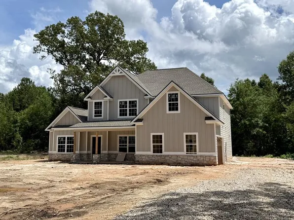 100 Owens Rd, Fort Mitchell, AL 36856